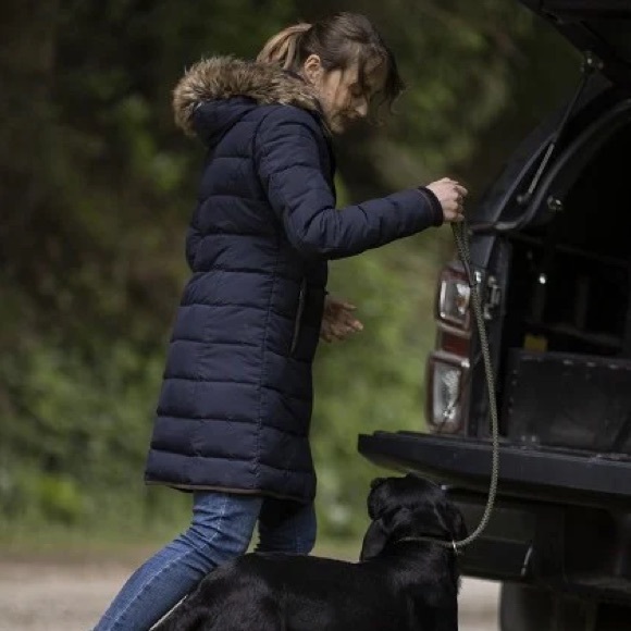 London Fog Black Puffer Coat Zip Front With Faux Fur Hood and Real Feather Down - Picture 11 of 12
